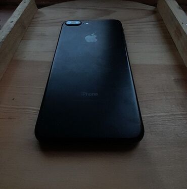 Apple iPhone: IPhone 7 Plus, Б/у, 128 ГБ, Черный, Чехол, 100 %