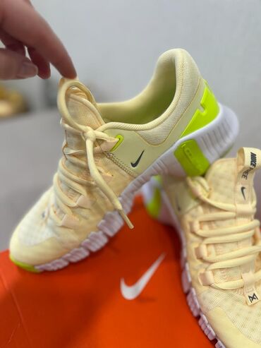 zhenskie krossovki nike court: Продам кросовки Nike оригинал заказывали с США не подошёл размер