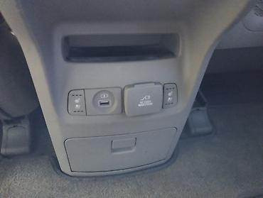 chrysler voyager: Kia Carnival: 2020 г., 2.2 л, Автомат, Дизель, Минивэн — 9