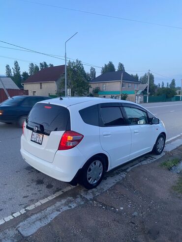 honda cr v машина: Honda Fit: 2008 г., 1.3 л, Автомат, Газ, Хэтчбэк