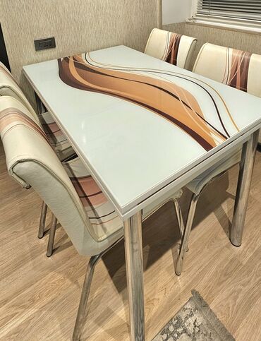 дизайнерские стулья: Стол и 4 стула для кухни.110×70.Б/у.100 манат
