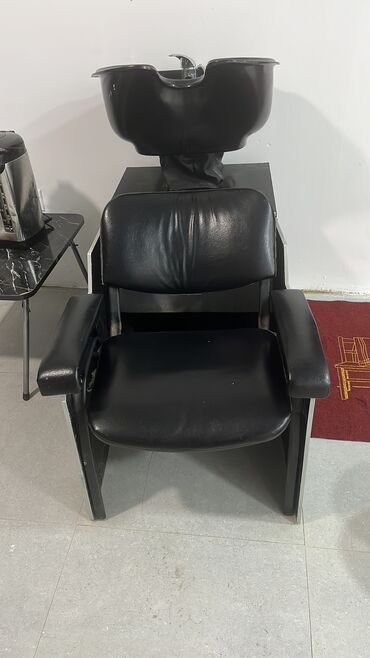 işlənmiş saat: Salon, tibbi kreslolar