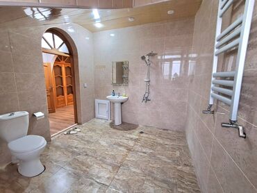 Uzunmüddətli kirayə mənzillər: Bineqedi rayonu 8 mkr Azadliq prospekti Azadliq metrosu yaxinliginda — 19