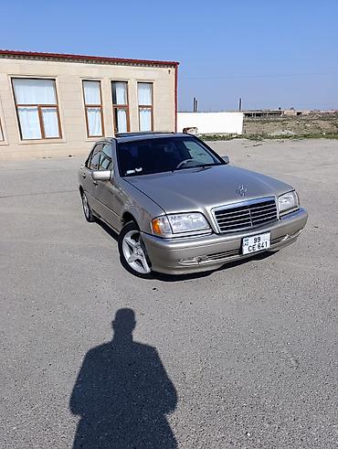 mercedes 160 a: Mercedes-Benz C-Class: 2.3 l | 1998 il Sedan — 1