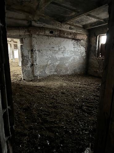 Аренда цехов, заводов и фабрик: Продается ферма (сарай) в г.Кара-Балта, село Ак-Башат. 3х комнатная — 4