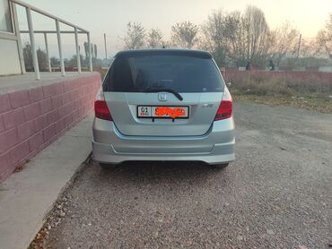 автомобиль fit: Honda Fit: 2005 г., 1.3 л, Вариатор, Бензин