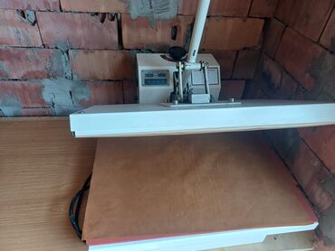 ev qaplari: Böyük formatlı istilik presi (heat press) Geyimlər üçün Baskı aparatı