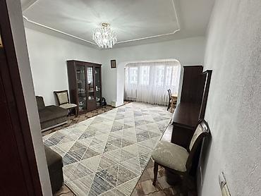 Батирлерди ижарага берүү: Продаётся 3-комнатная квартира в золотом квадрате Бишкека! 📍 Локация — 4