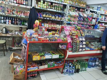 Sifarişlə market vitrinləri: Günay Market – çoxçeşidli gündəlik ərzaq və içkilər - Ünvan nişanı — 3