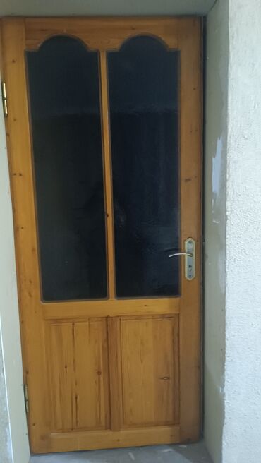 турецкие сейфовые двери в баку: Qapi şuşeli iki eded var. biri 50 man. tertemizdi. corat baglari. real