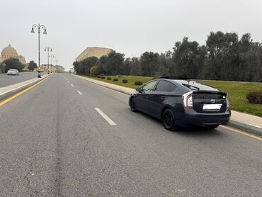 Toyota: Toyota Prius: 1.8 l | 2012 il Hetçbek — 11