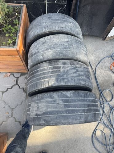 тормозной диск гигант: Комплект из 4 летних шин 235/45 R18 94V. Без шишек и порезов
