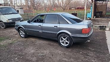 Audi: Audi 80: 1992 г., 2 л, Механика, Бензин, Седан — 3