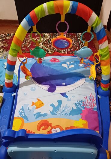 детский игровой домик: Продаю музыкальный коврик