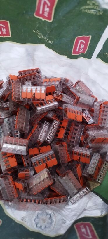Счетчики: WAGO 221-412 seriyalı kompakt kabel birləşdiriciləri elektrik