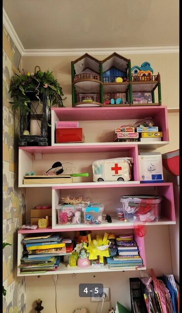 Детские гарнитуры: Продаётся детский гарнитур! В очень хорошем состоянии. Комплект — 4