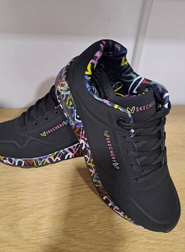 reebok cizme zenske: 38, color - Black