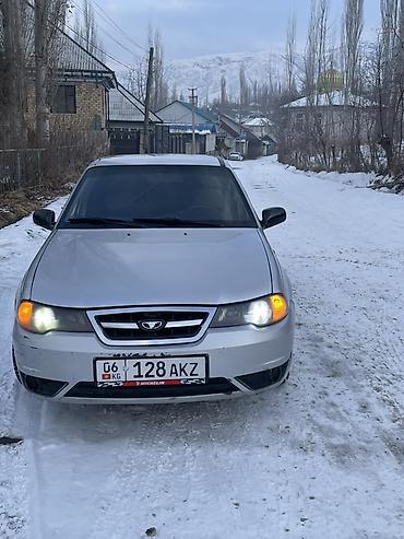 машина лонос: Daewoo Nexia: 2012 г., 1.5 л, Механика, Бензин, Седан — 4