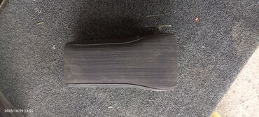 подлокотники на ауди: Чыканак такооч Universal Poliki, түсү - Кара