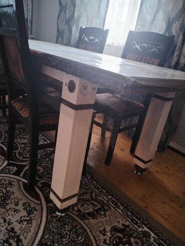 Salon, tibbi mebel: Qonaq otağı üçün, Açılmayan, Dördbucaq masa, 6 stul