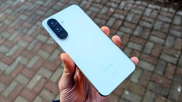 samsunq s21: Samsung GT-S5600, 128 GB, rəng - Ağ, Zəmanət, Sensor, Barmaq izi