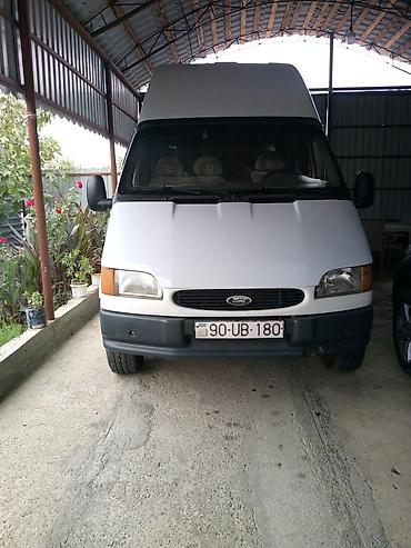 235 65 16: Ford Transit uzun baza, yüksək tavanlı yük maşını - Marka/model: Ford — 5