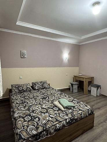 Посуточная аренда квартир: 1 комната, Душевая кабина, Постельное белье, Парковка — 7