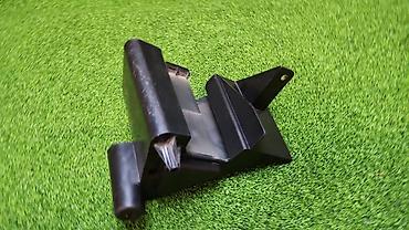 Другие автозапчасти: Крепление подкатников е53 Год 2003 В отличном состоянии, очень — 9