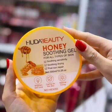 new yorker kacketi: Umirujuci gel za sve tipove koze na bazi meda
300 ml