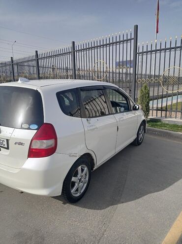 Honda: Honda Fit: 2004 г., 1.3 л, Вариатор, Бензин, Хэтчбэк