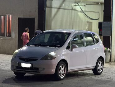 аккорд: Honda Fit: 2001 г., 1.3 л, Вариатор, Бензин, Хетчбек