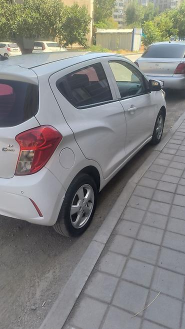 spark 7: Chevrolet Spark: 2015 г., 1 л, Вариатор, Бензин, Хэтчбэк — 2