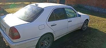 mercedes s class 220: Mercedes-Benz C-Class: 1.8 l | 1996 il Sedan — 4