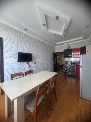 Uzunmüddətli kirayə mənzillər: Masazirda giriwde kruqa yaxin 3 otaq 12/5 mertebesi ewyali ev kiraye — 2