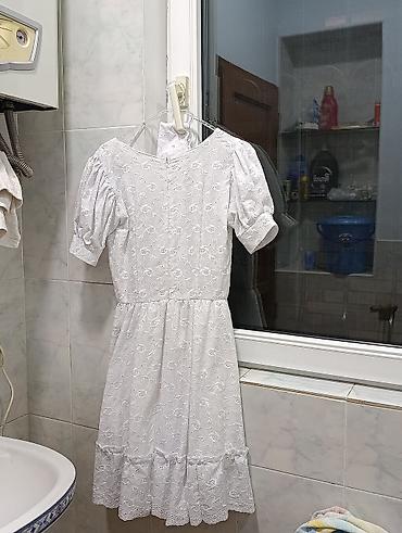 elbiseler: Ağ rəngli, gipür/qaşınmayan brodeli (ağ ipliklə naxışlı) qadın donu — 2