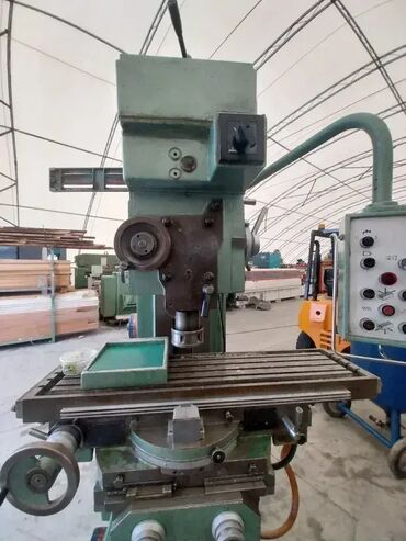 Ostali alati i mašine: Glodalica Prvomajska UG1 - Univerzalna glodalica za obradu metala — 2
