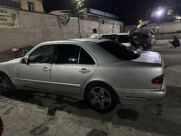 бак мерс 124: Mercedes-Benz E-Class: 2001 г., 2.2 л, Кол менен иштөөчү, Дизель, Седан — 7