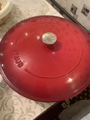 сковорода для жаровни: Эмалированная чугунная жаровня Staub
4л 29см за 4000с почти как новая