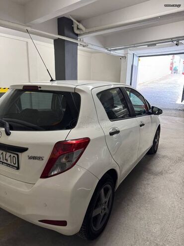 Toyota: Toyota Yaris: 1.3 l. | 2012 έ. Χάτσμπακ — 14