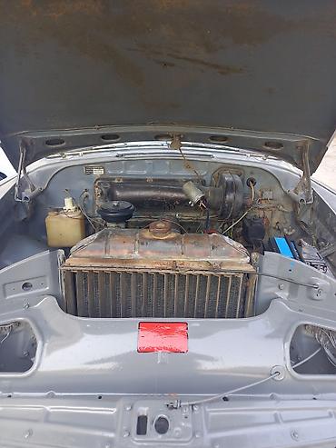 QAZ: GAZ-21 “Volqa” klassik sedan - Kuzov: 4 qapılı sedan, boz rəng, xrom — 13