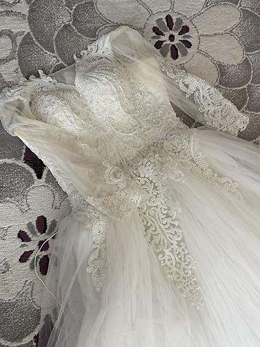 yay etekleri: Nikah/gelinlik paltarı - Rəng: klassik ağ/ivori tonları - Siluet — 2