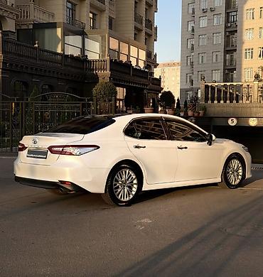 Toyota: Toyota Camry: 2018 г., 2.5 л, Автомат, Бензин, Седан — 5