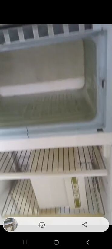 переносной холодильник: Холодильник Biryusa, Б/у, Однокамерный