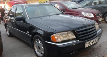 mercedes benz 208 d: Mercedes-Benz C 200: 2 l | 1995 il Sedan