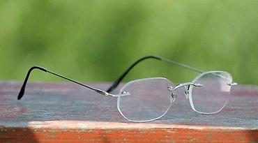 Ostali kućni aparati: K:ACTOR - ram bez rama Okvir za naočare sa dioptrijom. Naočare su u — 1