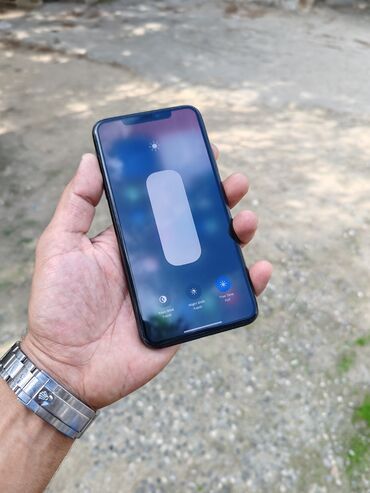 iphone 11 qara: IPhone 11 Pro Max, 64 GB, Matte Midnight Green, Face ID