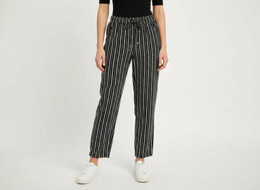 new yorker krótkie spodenki dresowe: Atmosphere, Material trousers for women, size M
