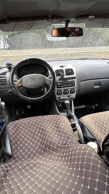 Унаа сатуу: Hyundai Accent: 2006 г., 1.5 л, Кол менен иштөөчү, Бензин, Седан — 8