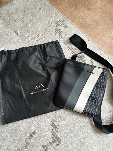 арзан сумка: Барсетка, Armani, Материал: Экокожа, Застежка на молнии, Б/у