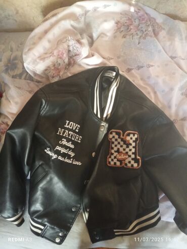 детская и подростковая одежда: Куртка, Унисекс, 10 - 12 лет